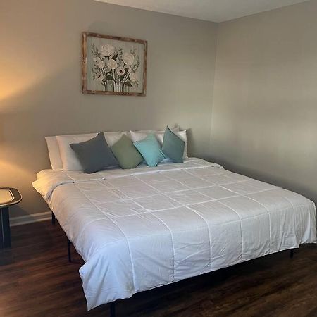 Indigo Downtownwalkable Kingbed Apartman RaleighRaleigh  Kültér fotó